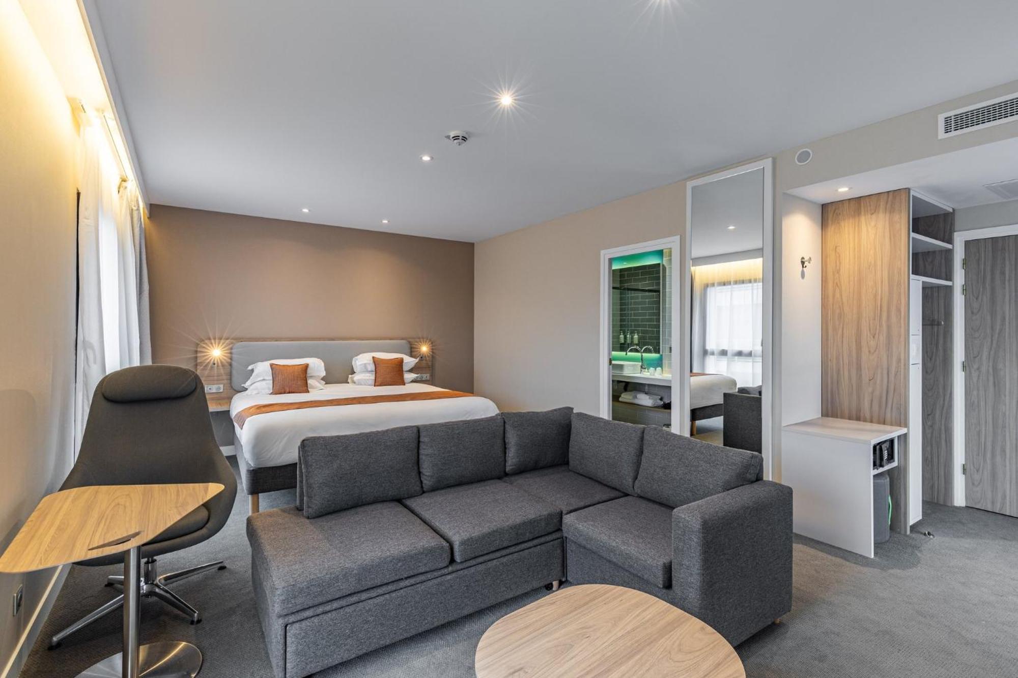 Holiday Inn Express Ajaccio By Ihg Экстерьер фото